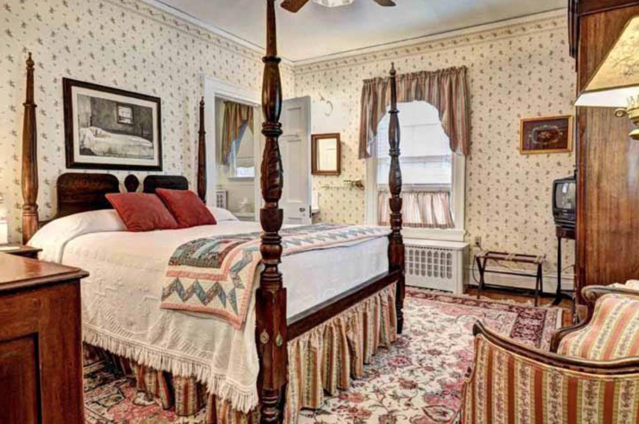 Colonial Capital B&B Williamsburg Extérieur photo