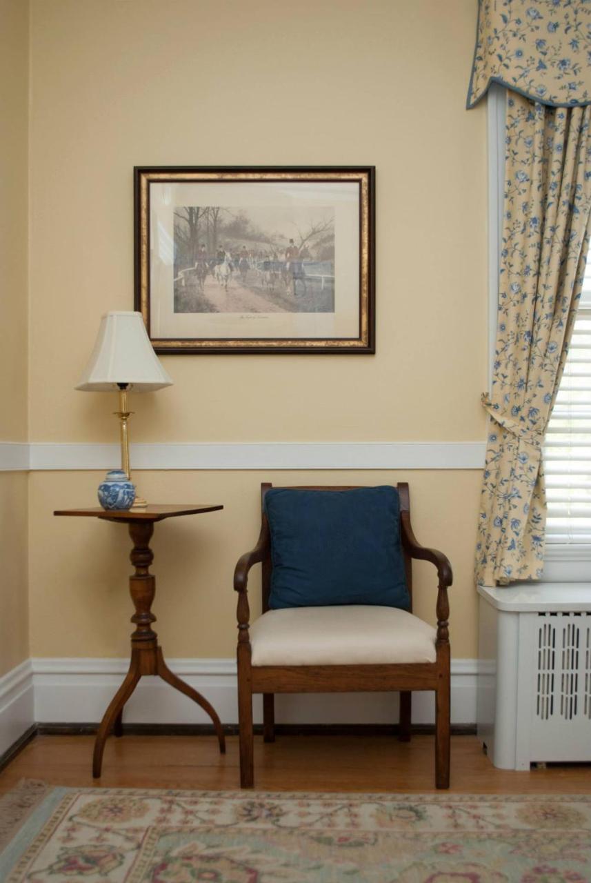 Colonial Capital B&B Williamsburg Extérieur photo
